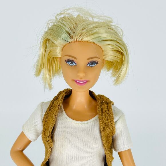 Mattel Barbie Careers Baby Doctor Doll DVG10 Cut Hair in Well Played Condition - Picture 2 of 12